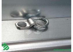 Comodi ganci ad anello sul pianale